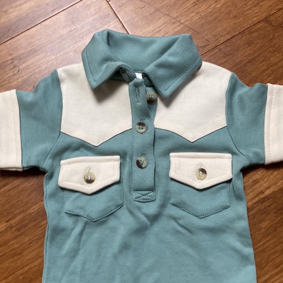 NWOT Kate Quinn Short Sleeve Wester Style Cotton Onesie 0-3 Months - Picture 2 of 7